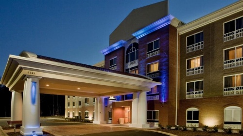 Holiday Inn Express Hotel & Suites Raleigh Sw - At Nc State image 15